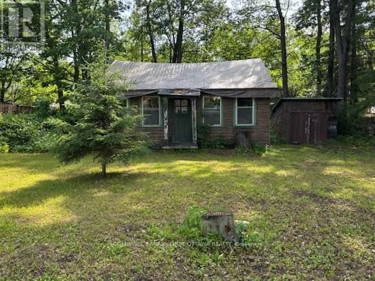 Property Photo:  123 Bayview Drive  ON K0A 3M0 