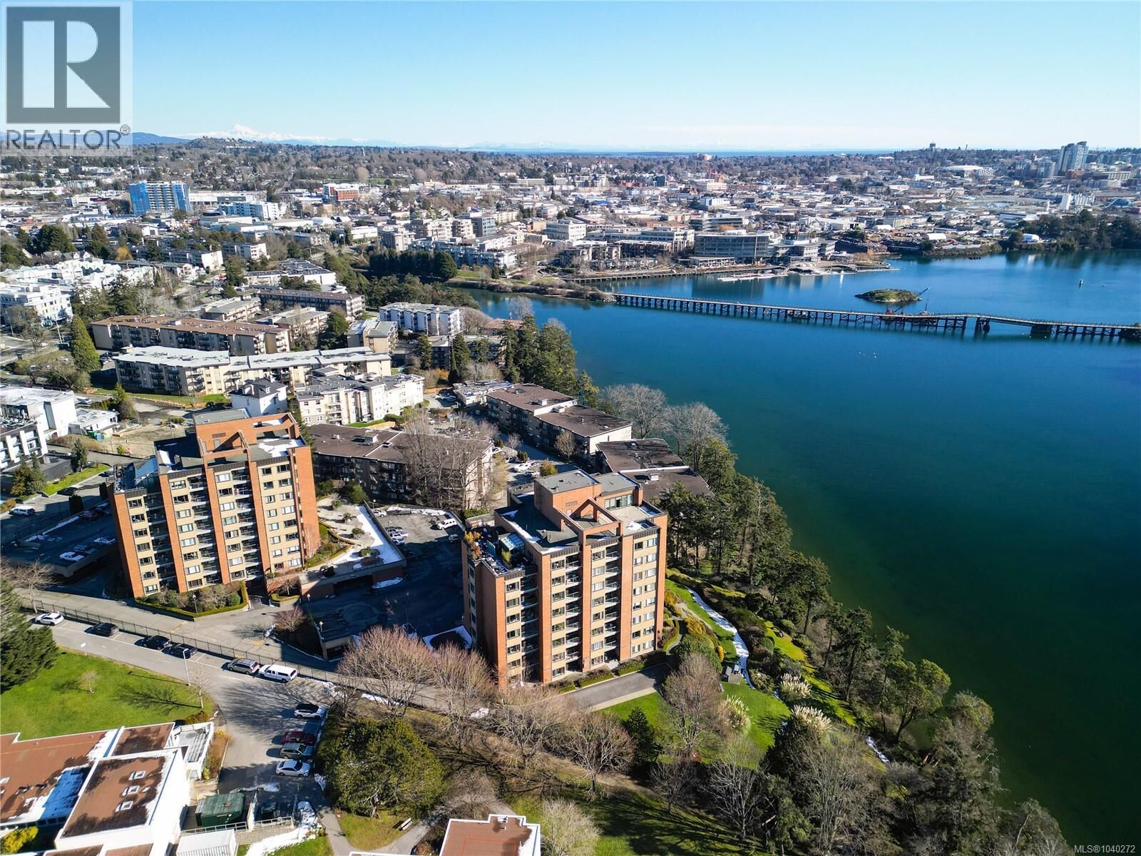 Property Photo: 103 Gorge Road East 306 BC V9A 6Z2