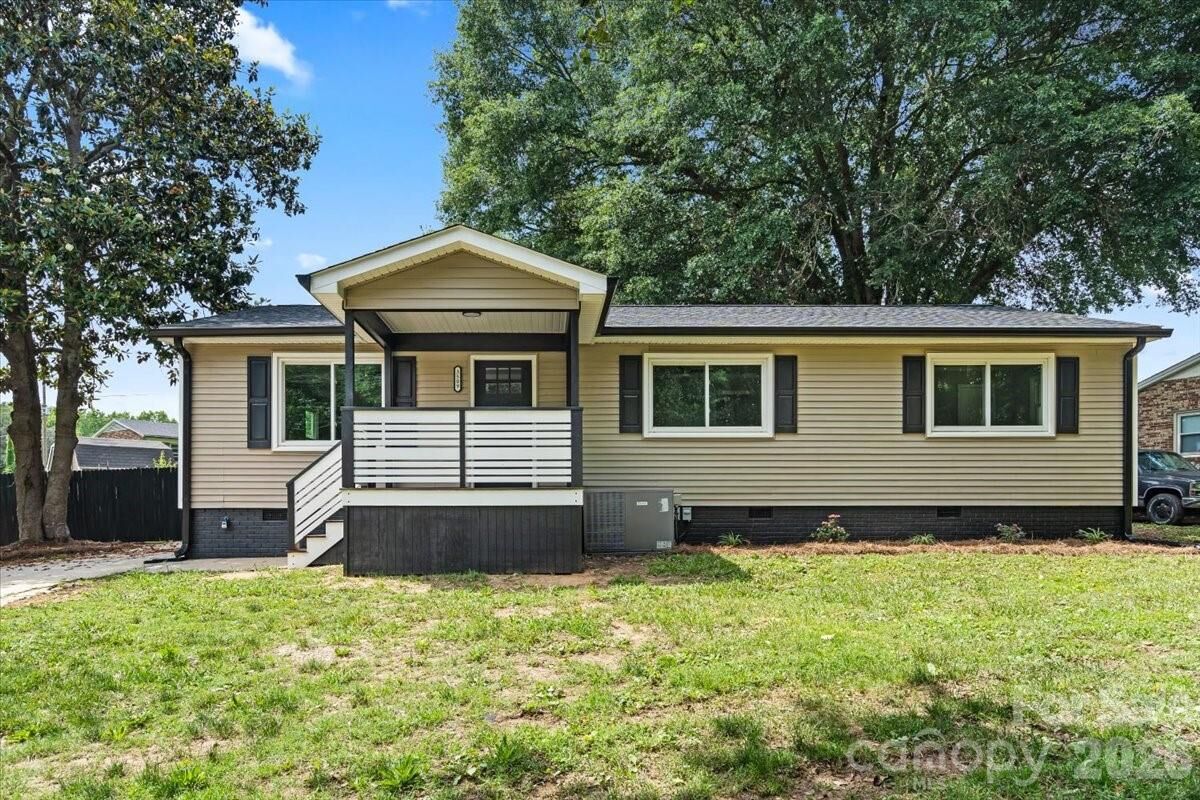 Property Photo:  3509 Greg Drive  NC 28052 