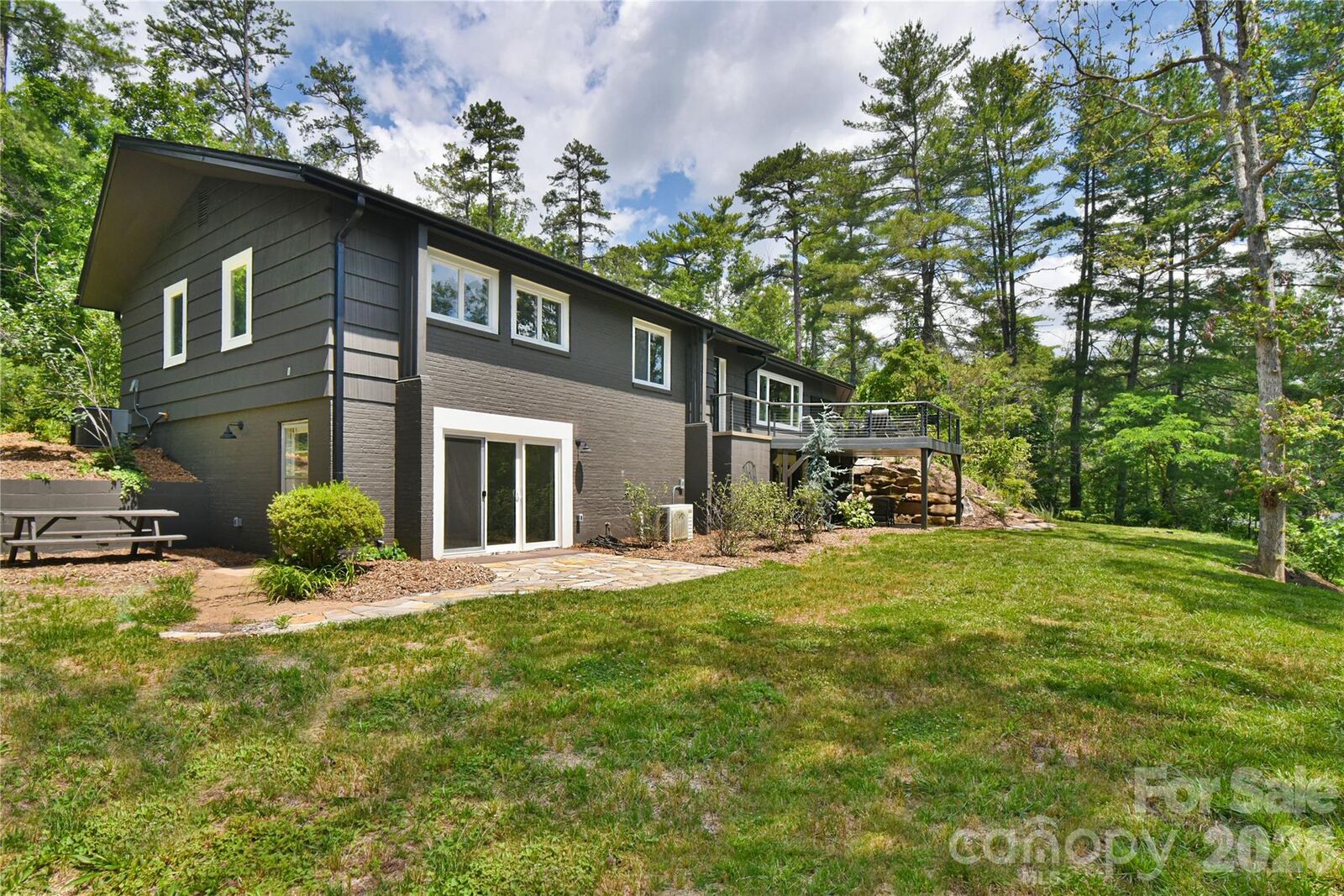 Property Photo: 351 Windsor Road NC 28804