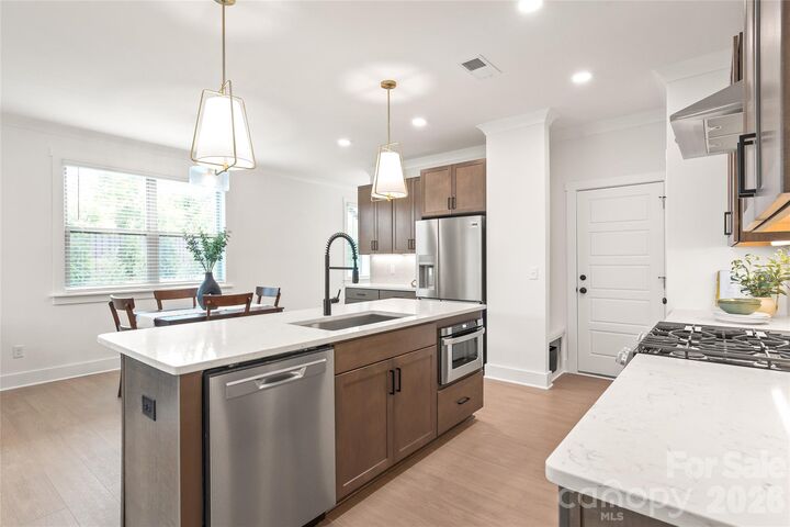 Property Photo:  804 Garringer Place 16  NC 28208 