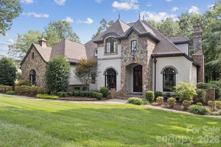 Property Photo:  2900 Cutter Court  NC 28173 