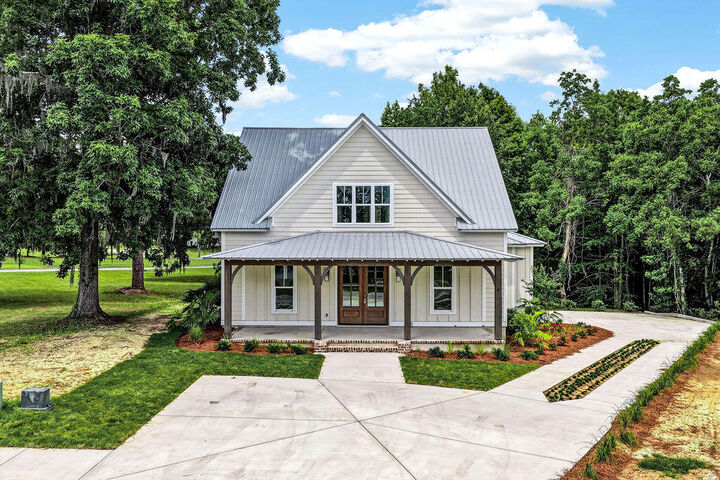 Property Photo: 541 Oak Lawn Road SC 29440