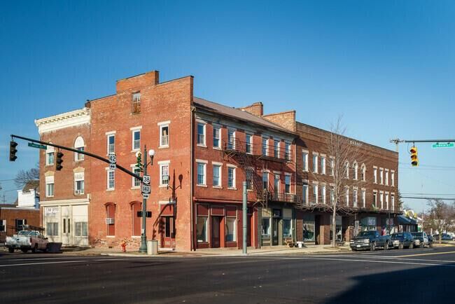 Property Photo:  1 E High Street  OH 43140 
