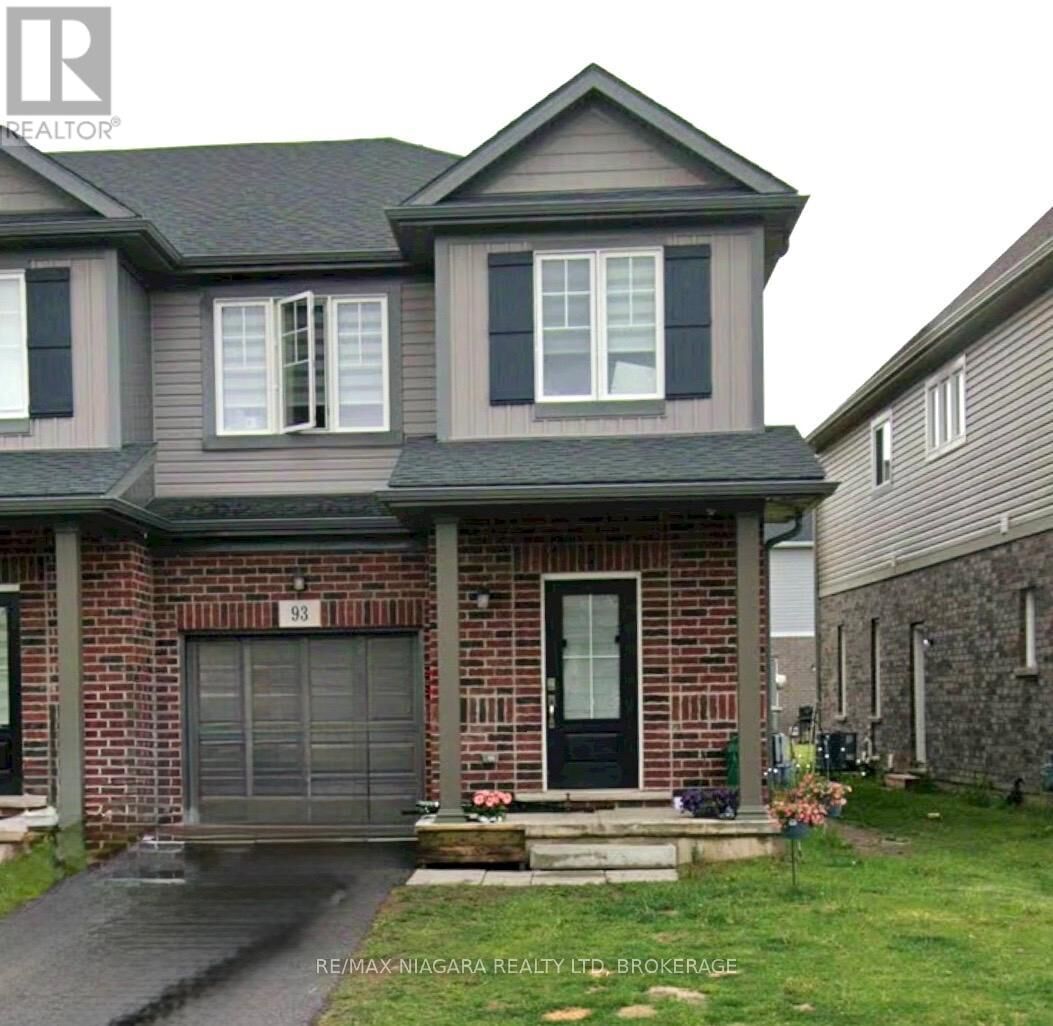 Property Photo:  93 Sunflower Place  ON L3C 0H8 