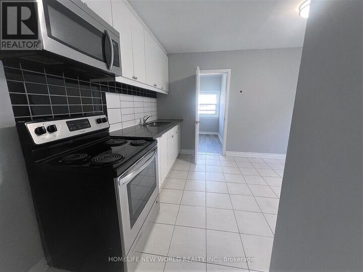 Property Photo:  2 Thornton Avenue 1  ON M6E 2C9 