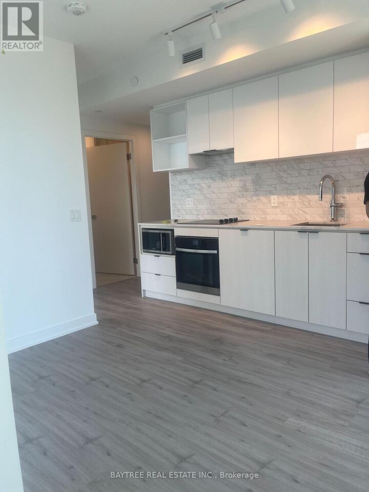 Property Photo: 252 Church Street 5315 ON M5B 1Z5