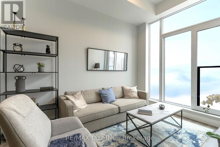 Property Photo:  80 Bond Street East 403  ON L1G 0E6 