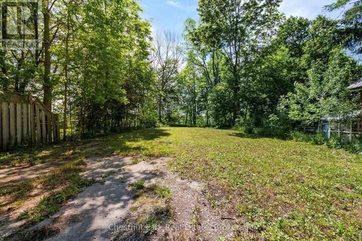Property Photo:  956 6th Avenue East  ON N4K 2V4 
