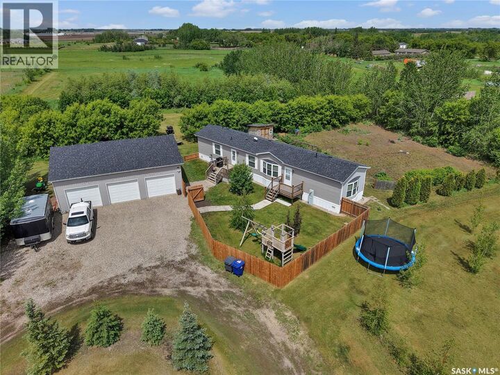 Property Photo: 321 Blumenthal Access Rd SK S0K 1X0