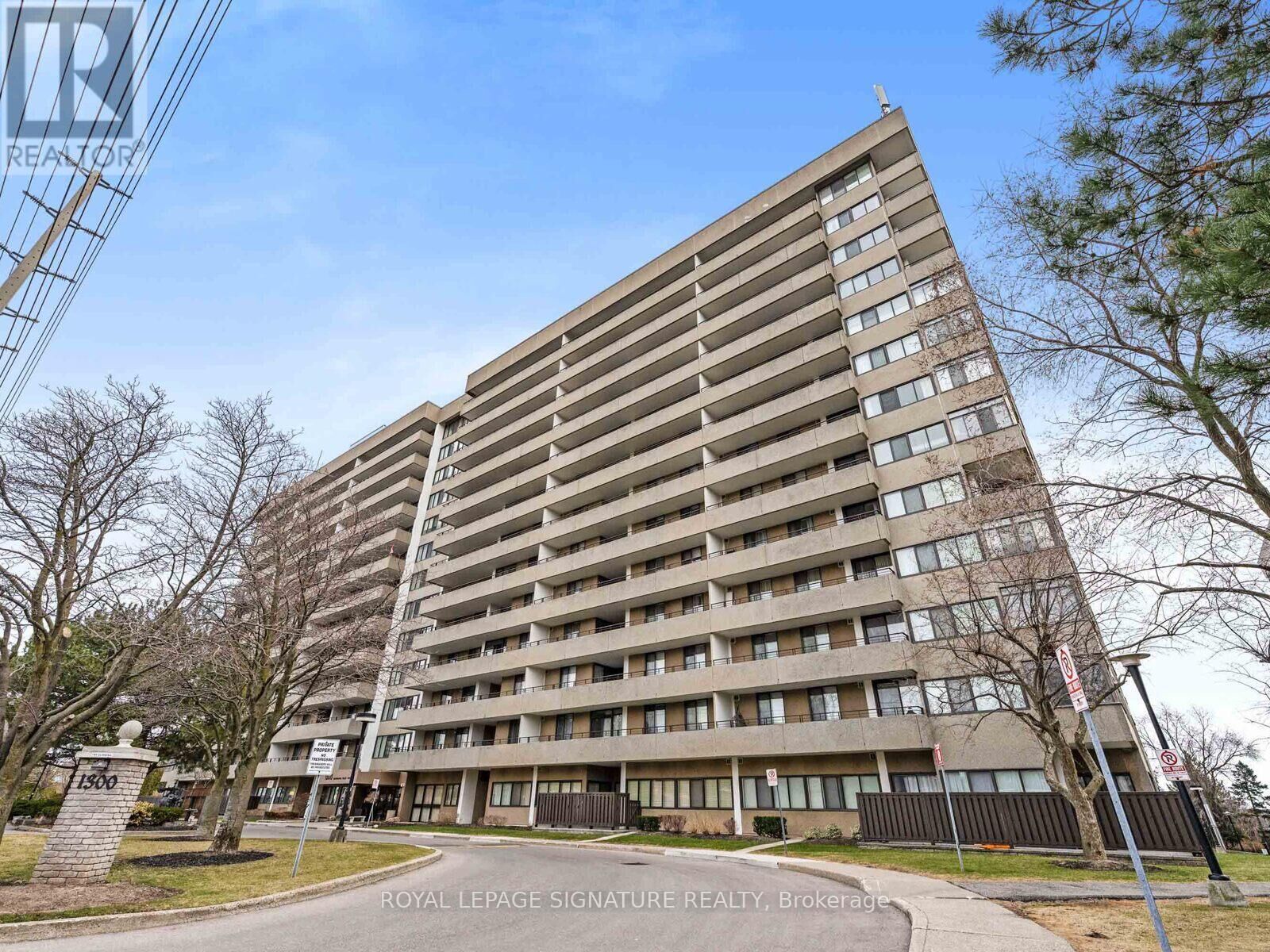 Property Photo:  1300 Mississauga Valley Boulevard 1403  ON L5A 3S8 