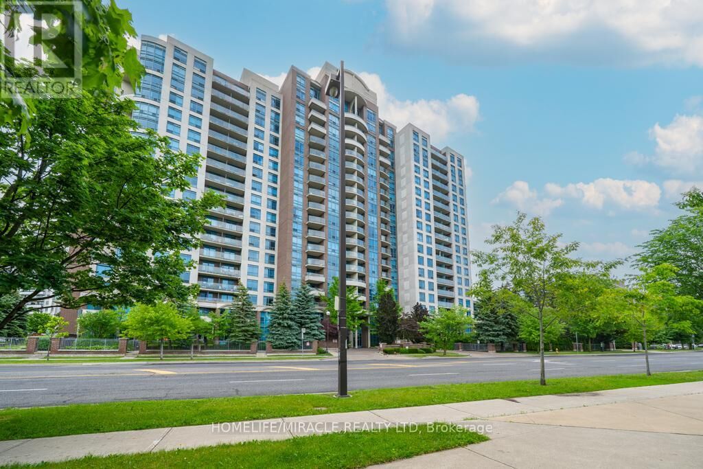 Property Photo:  233 Beecroft Road 318  ON M2N 6Z9 