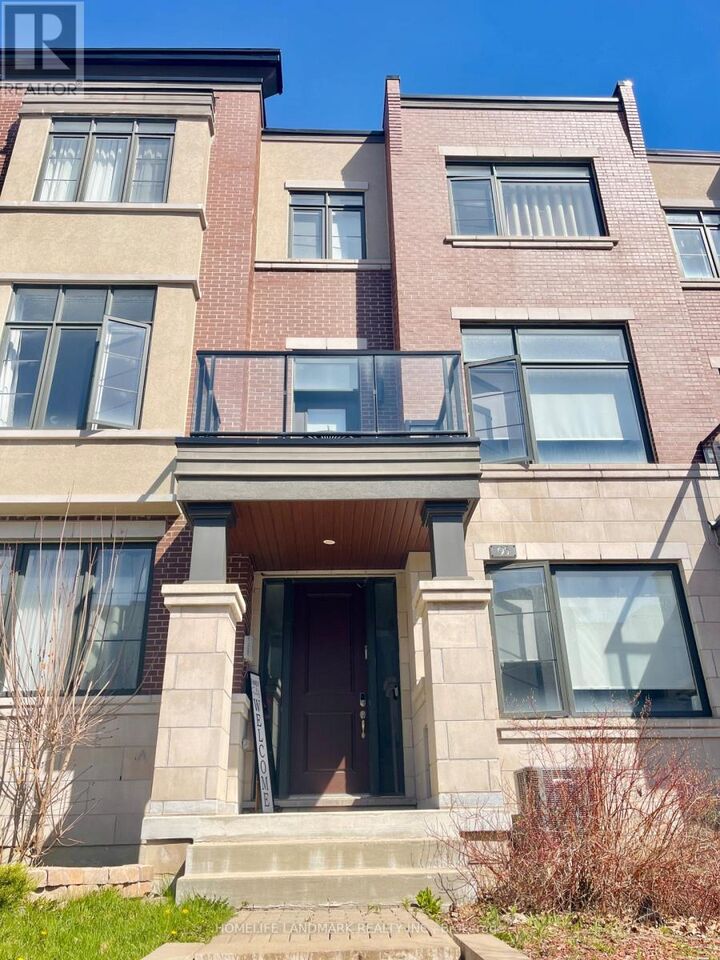 Property Photo: 95 Carrville Woods Circle ON L6A 1S2