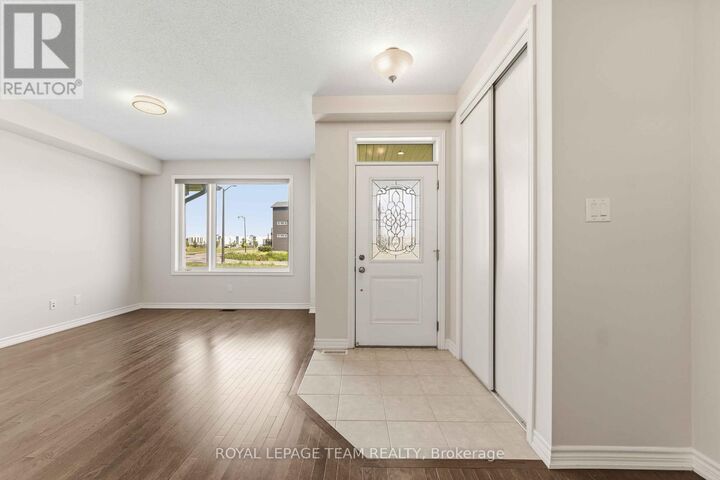 Property Photo:  1184 Chapman Mills Drive  ON K2J 6T6 