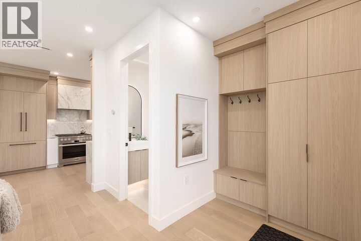 Property Photo: 3536 West 14th Avenue 1 BC V6R 2W4