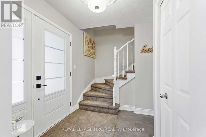 Property Photo:  9 Woodgarden Court  ON L2M 7C9 