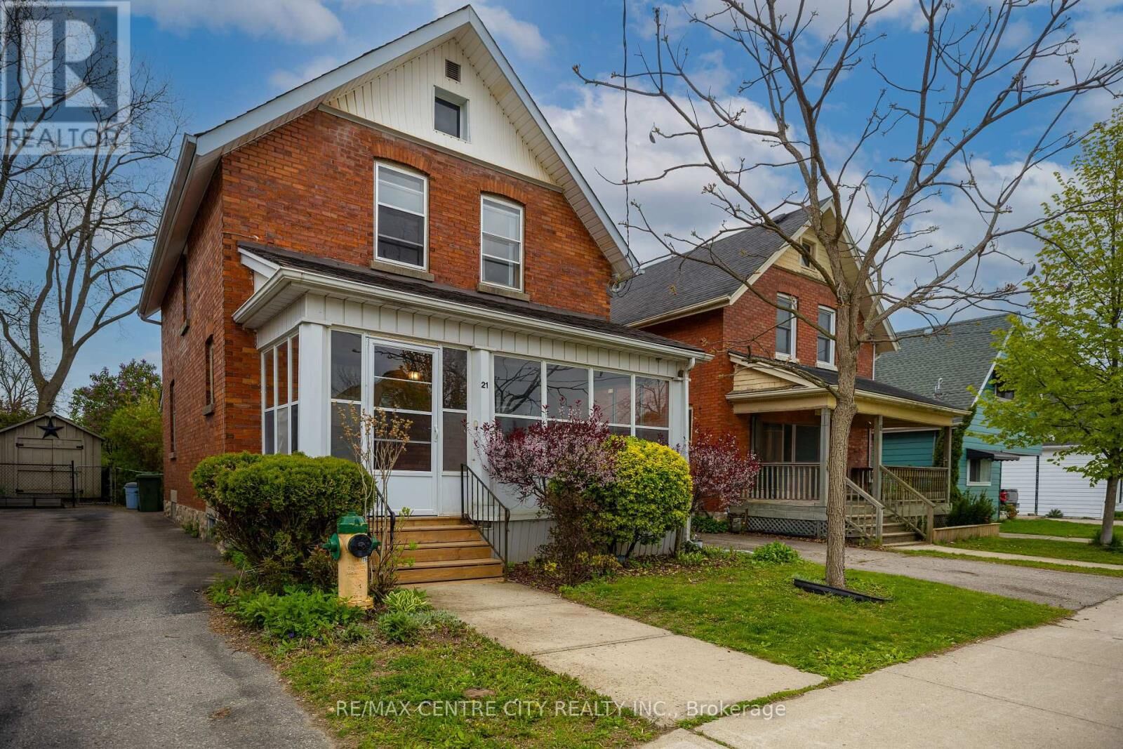 Property Photo:  21 Erie Street  ON N5R 2M4 