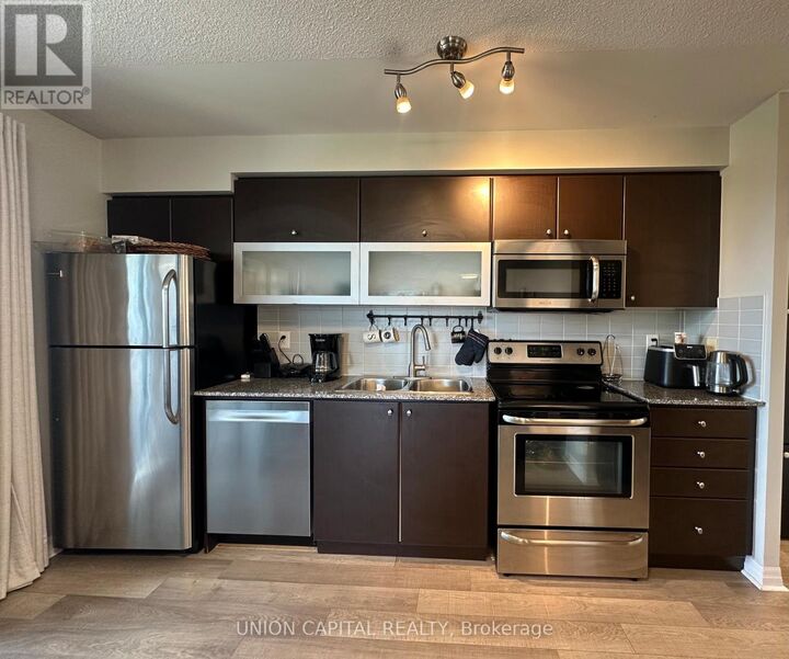 Property Photo:  2015 Sheppard Avenue East 1405  ON M2J 0B3 