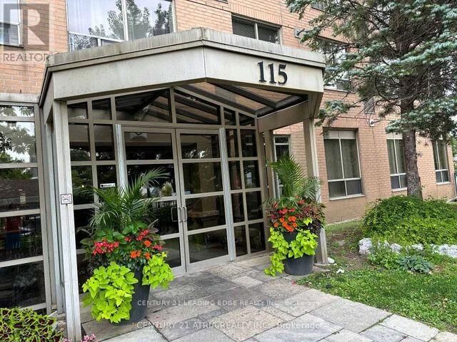Property Photo:  115 Omni Drive 2805  ON M1P 5B4 