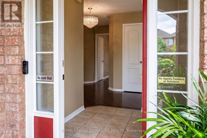 Property Photo:  27 Roadmaster Lane (Main)  ON L7A 3A9 