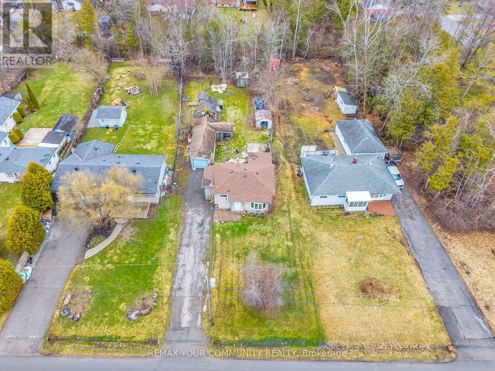 Property Photo:  25 Grew Boulevard  ON L0E 1L0 