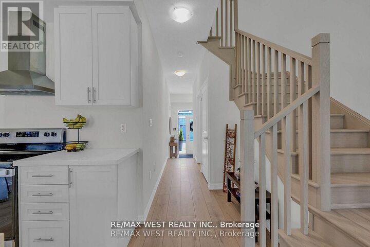 Property Photo:  16 Hickey Lane  ON K9V 0T2 