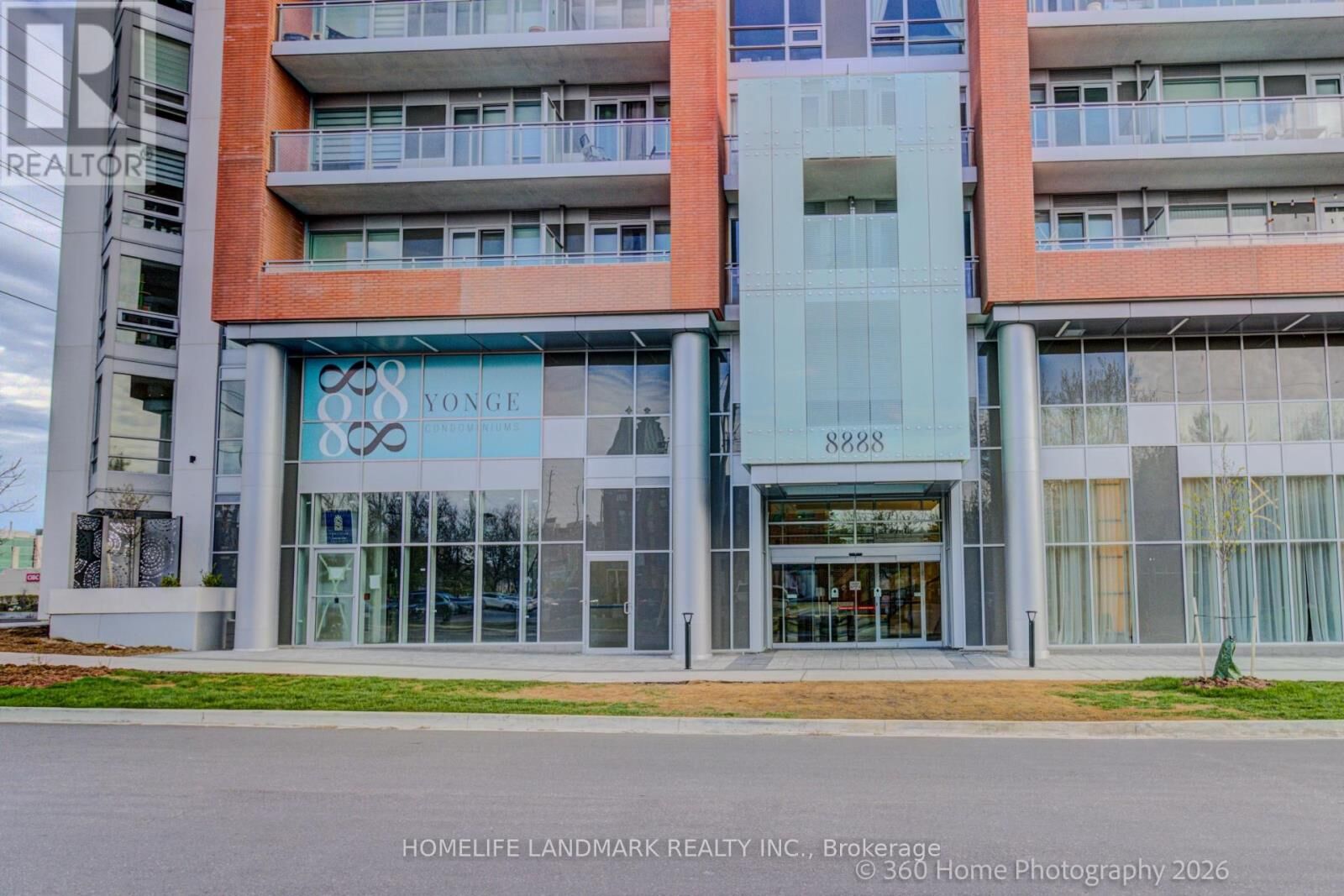 Property Photo:  8888 Yonge Street 427  ON L4C 5V6 