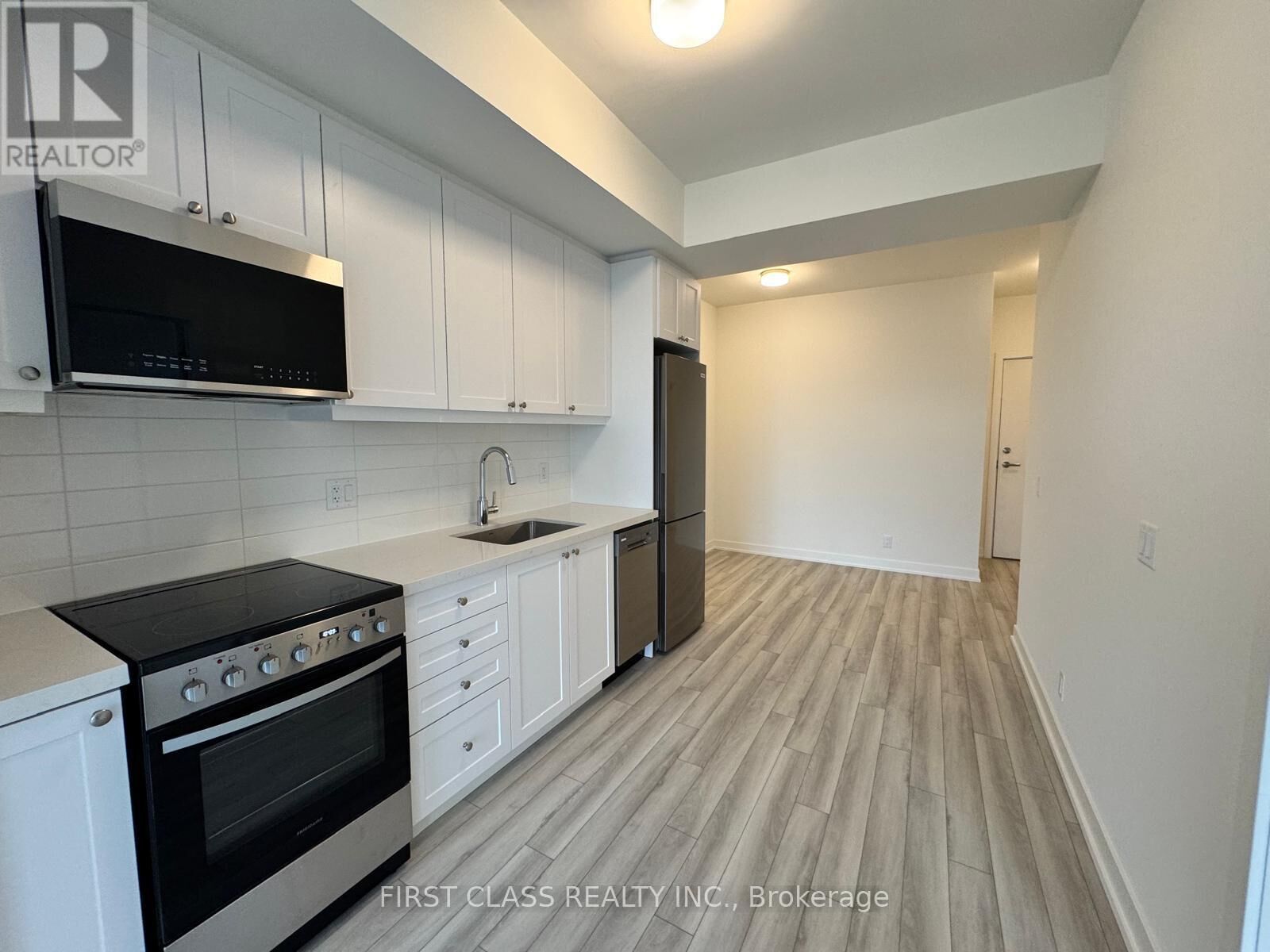 Property Photo:  Blvd Boulevard  ON L1C 0A1 
