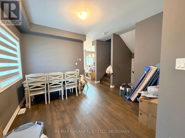 Property Photo:  78 Bradley Avenue  ON L3B 0K1 