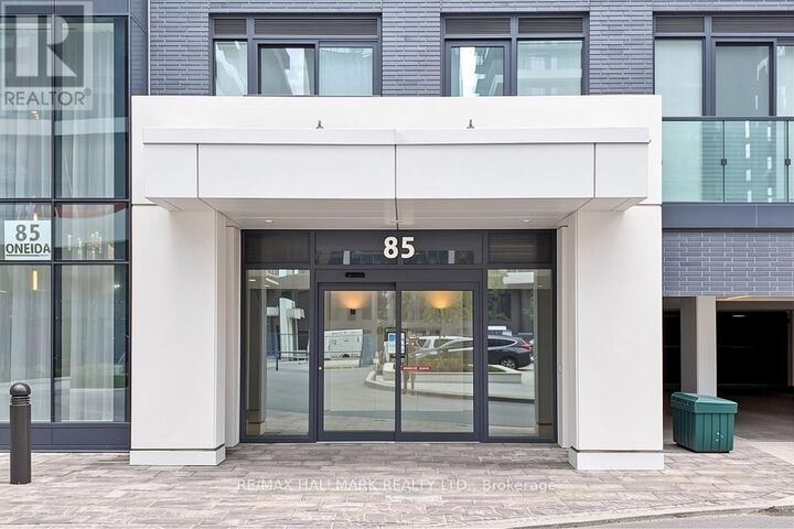 Property Photo:  85 Oneida Crescent 709  ON L4B 0H4 