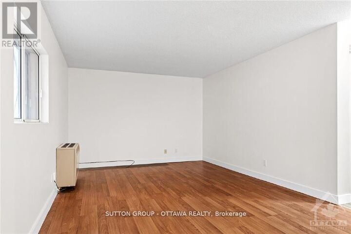 Property Photo:  244 Westhaven Crescent  ON K1Z 7G3 