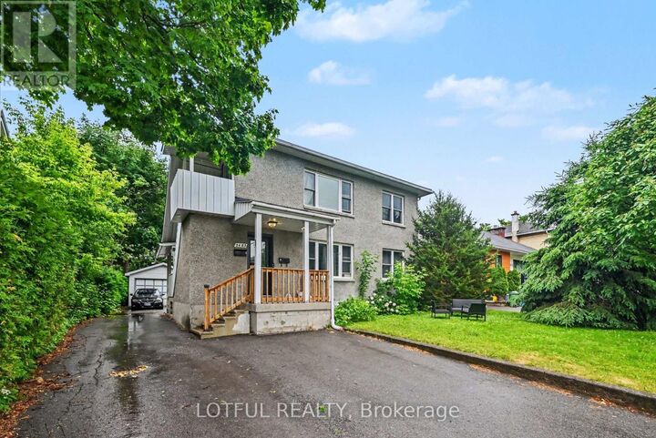 Property Photo:  2427 Chasseur Avenue 3  ON K1V 8E5 
