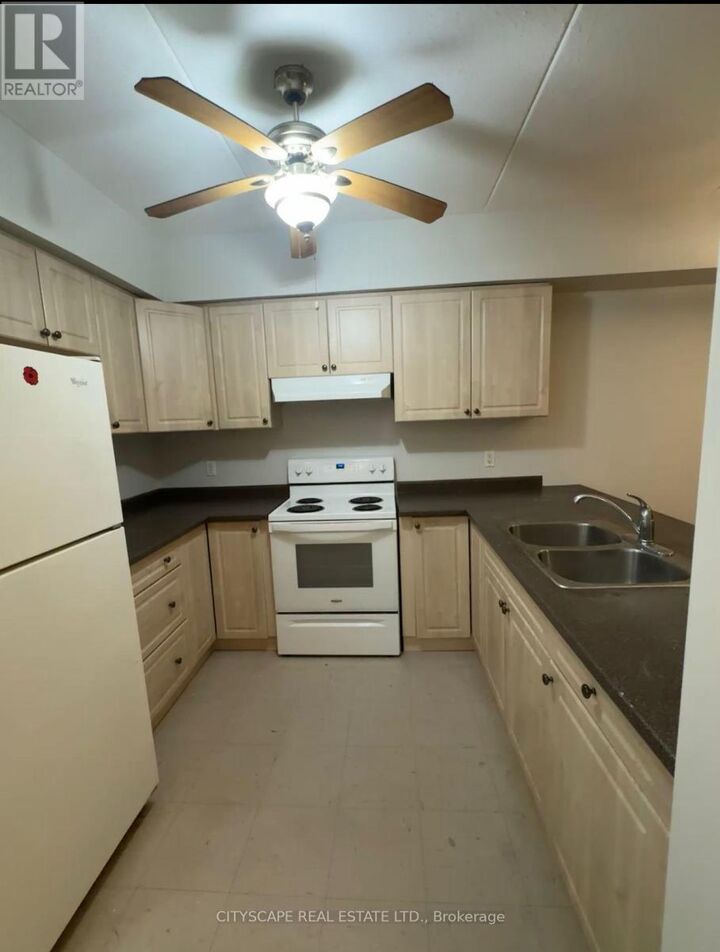 Property Photo:  24 Harris Avenue  ON N3R 2E9 