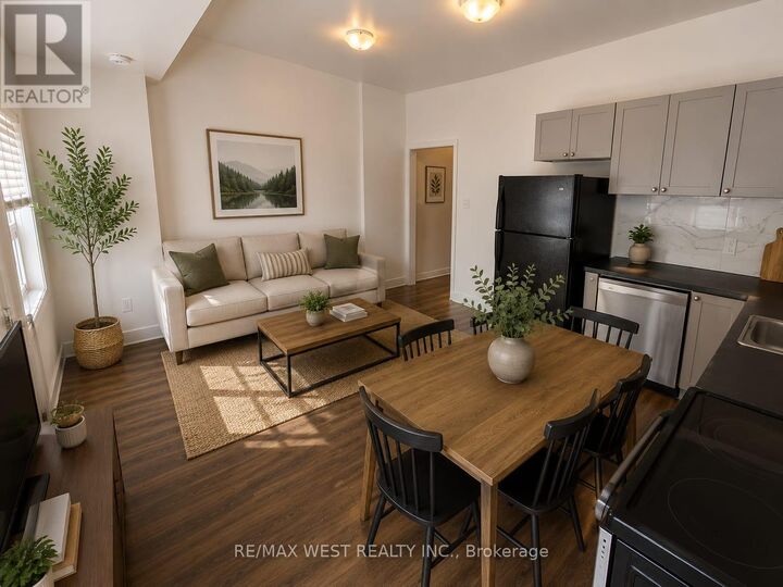 Property Photo:  2089 Dufferin Street 1  ON M6E 3R3 