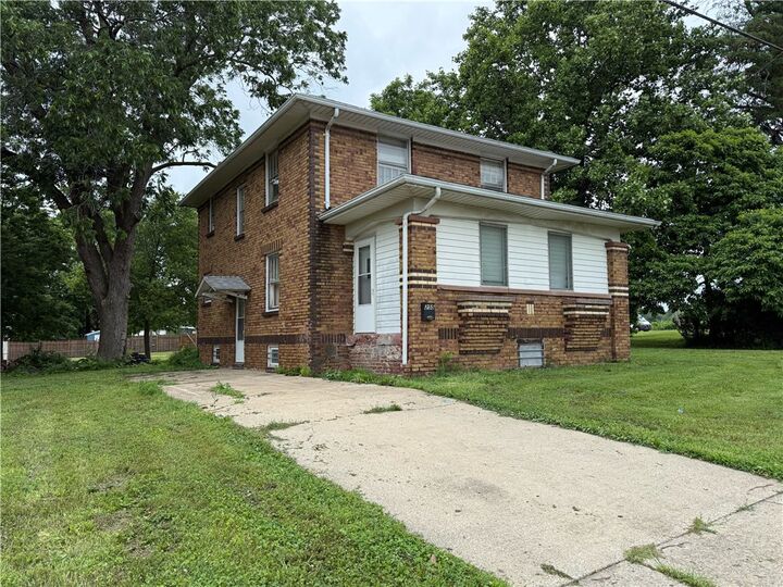Property Photo: 255 N 27th Street IL 62521