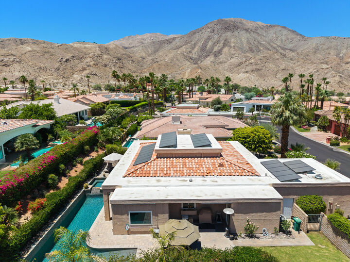 Property Photo: 131 Vista Monte CA 92260