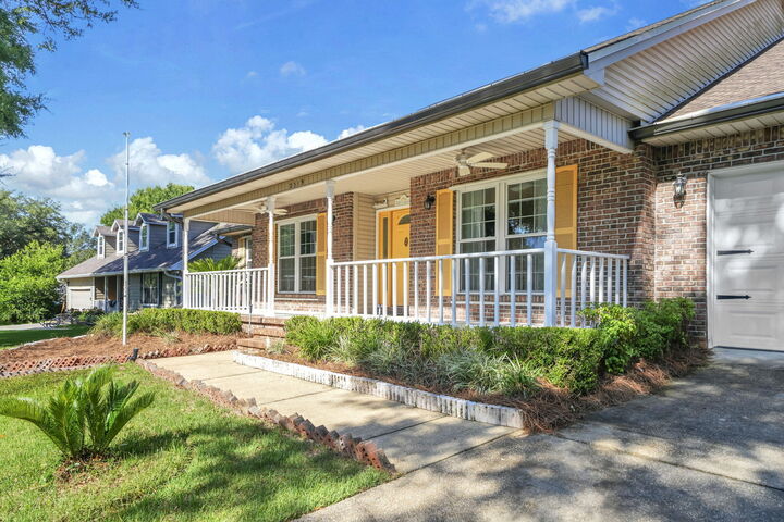 Property Photo: 2319 Canal Drive FL 32578