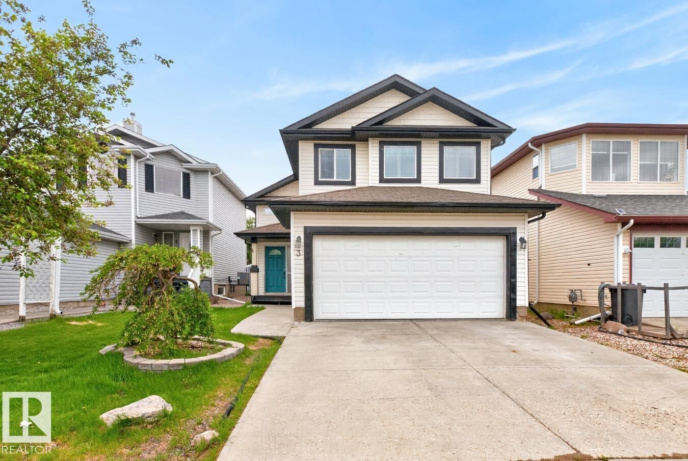 Property Photo: 3 Douglas Crescent AB T9E 8P3