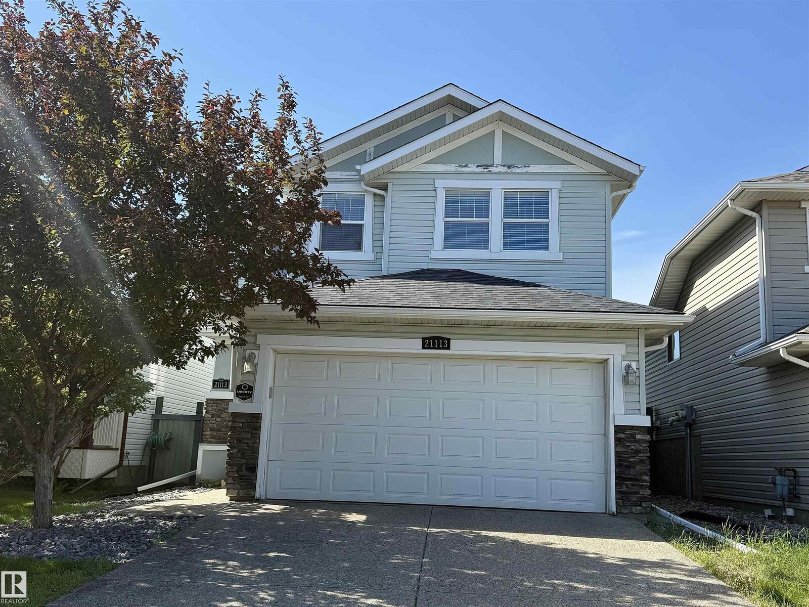 Property Photo:  21113 92A Avenue NW  AB T5T 6Z2 