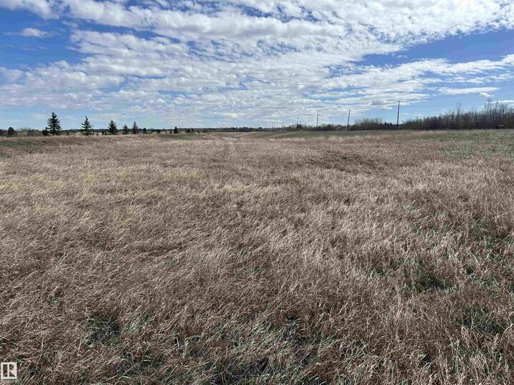23075 Twp Road 542 — photo 1