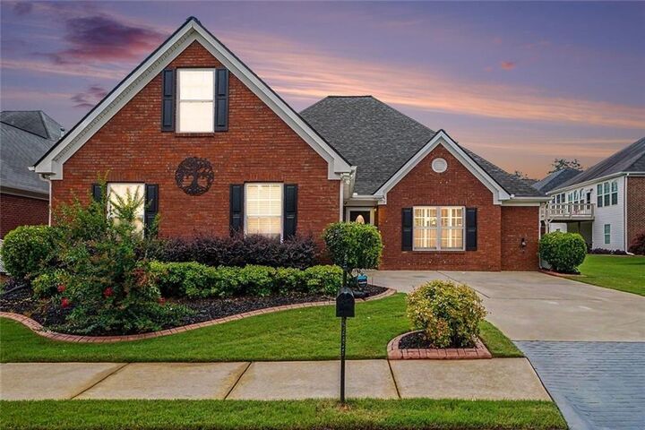 Property Photo: 404 Gracious Way GA 30253