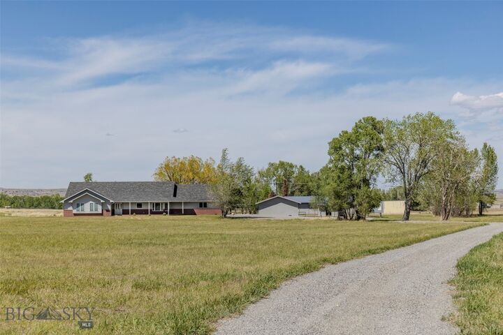 Property Photo:  297 Big Timber Loop Road  MT 59011 
