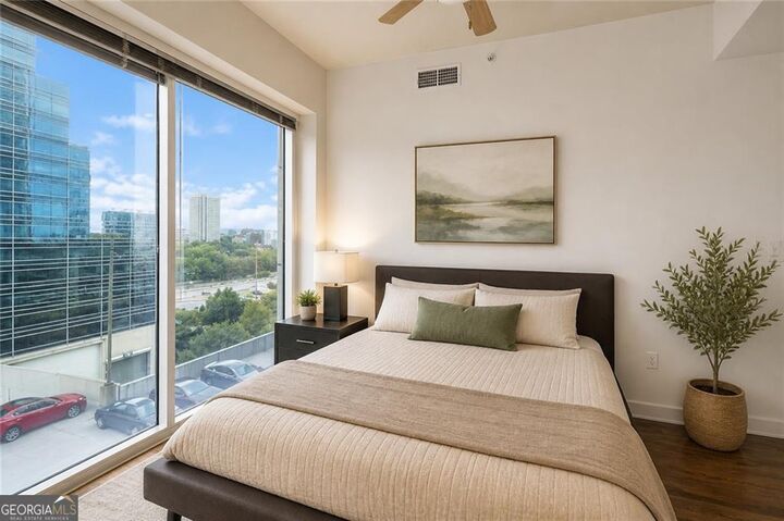 Property Photo: 400 W Peachtree Street NW 806 GA 30308