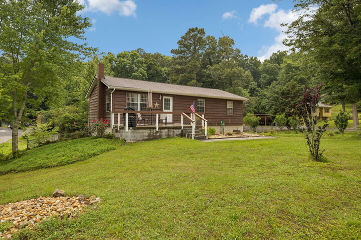 Property Photo: 370 Homestead Circle NE TN 37323
