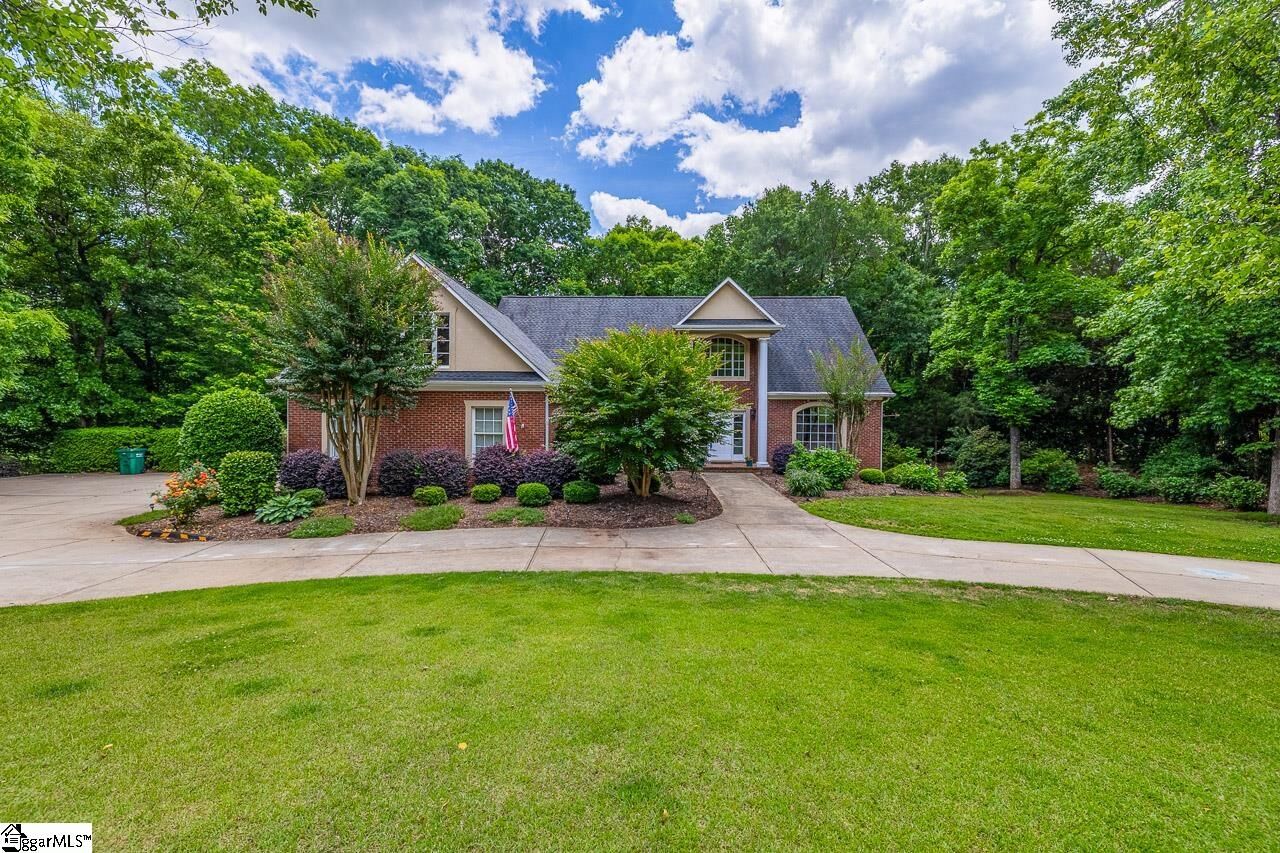 Property Photo: 117 Sugarmill Lane SC 29369