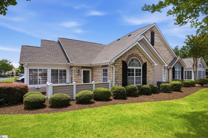 Property Photo:  124 Ravines Lane  SC 29301-1252 