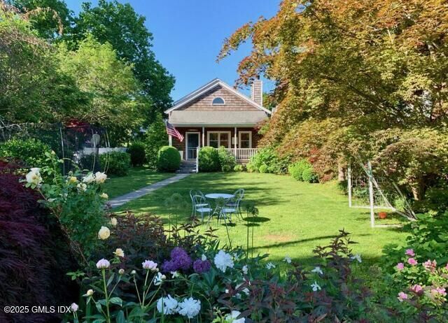 Property Photo:  6 Irvine Road  CT 06870 