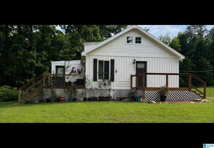 Property Photo:  299 County Road 443  AL 36091 