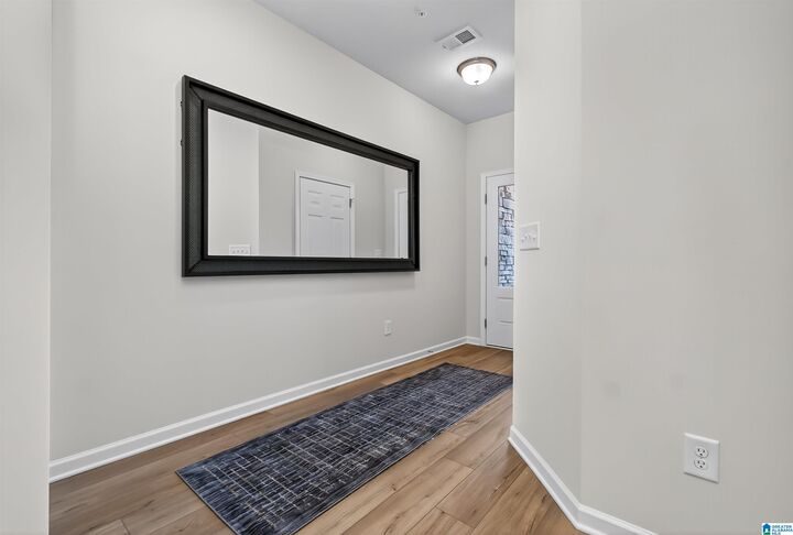 Property Photo: 4524 Village Springs Square 5 AL 35068