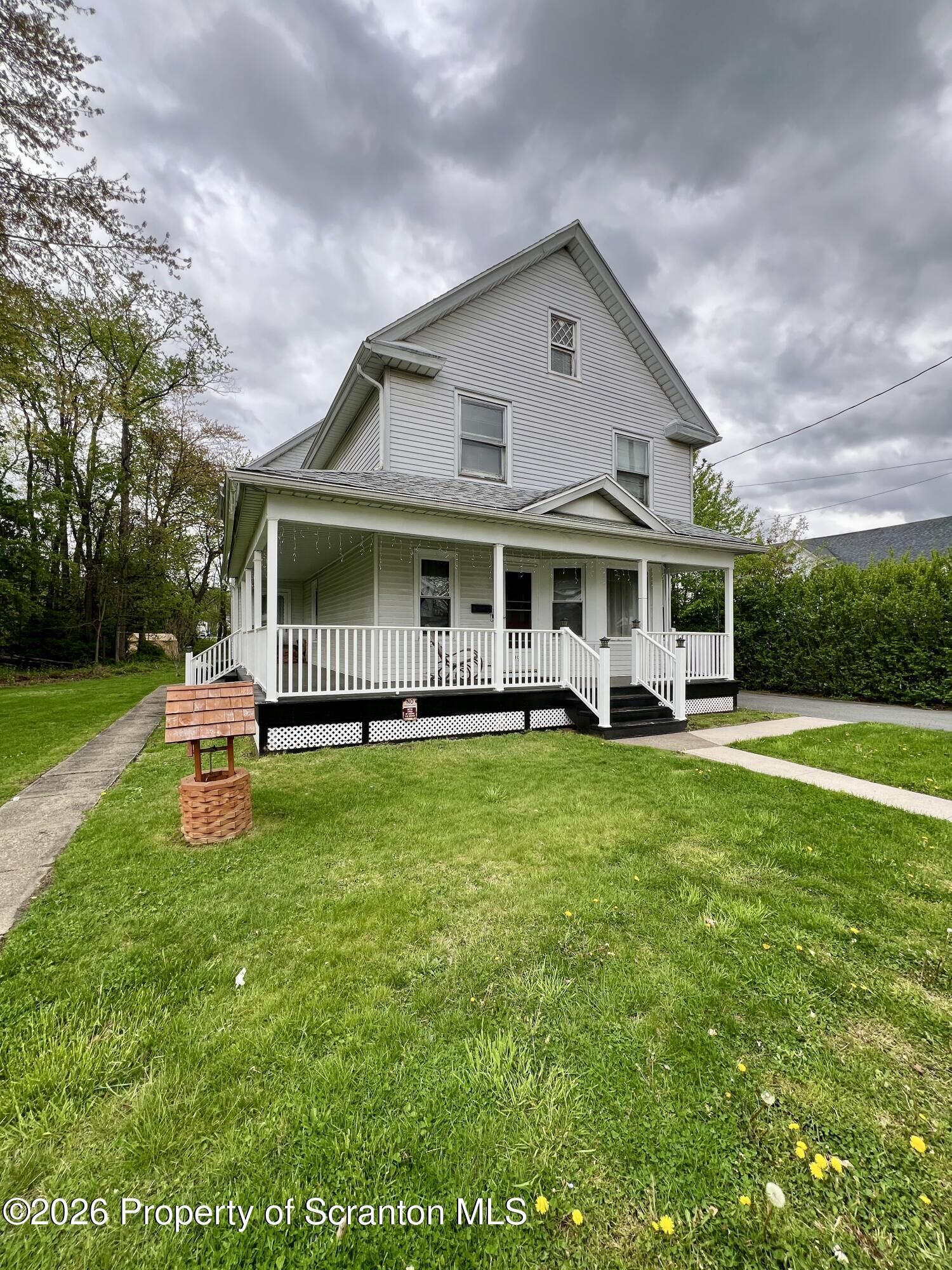 Property Photo: 991 Constitution Avenue PA 18434
